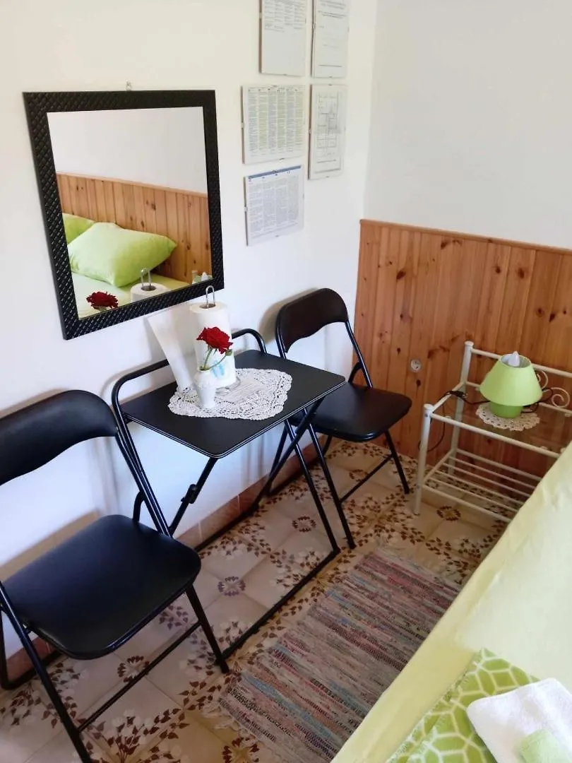 Apartments And Rooms By The Sea Martinscica, Cres - 23980 Croatia
