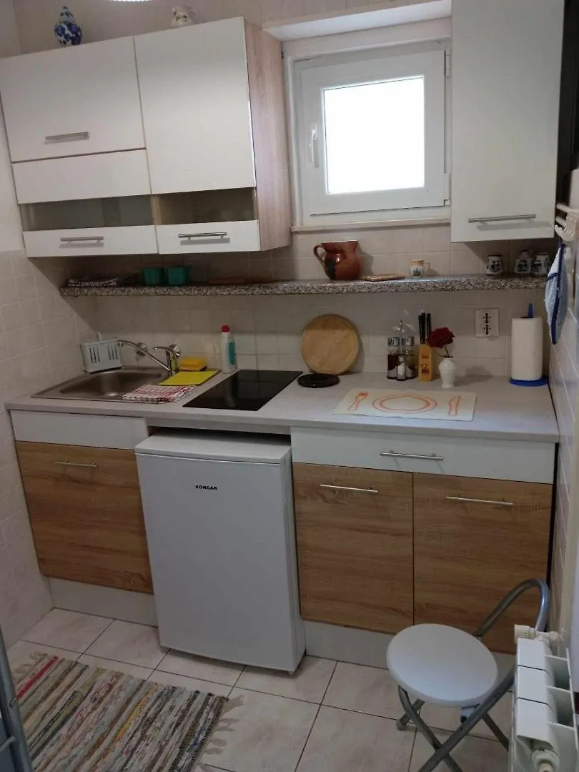 Guest house Apartments And Rooms By The Sea Martinscica, Cres - 23980