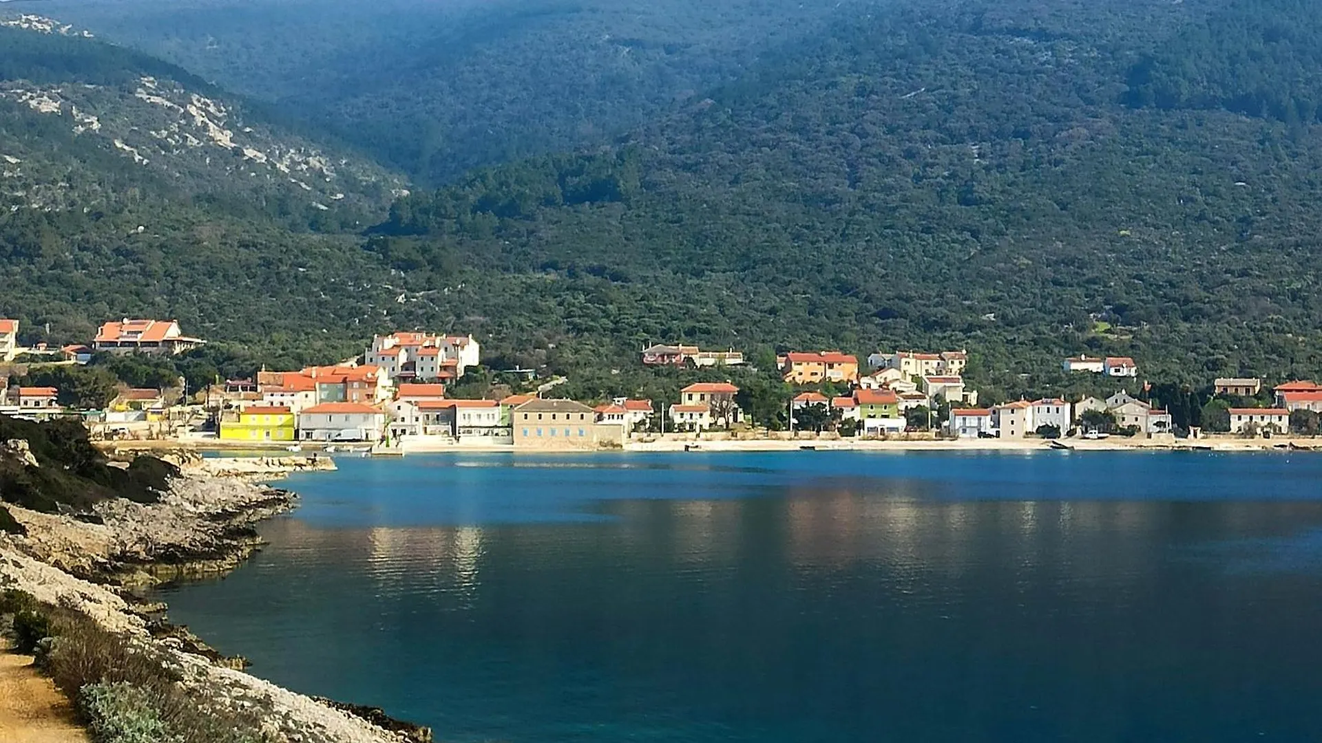Guest house Apartments And Rooms By The Sea Martinscica, Cres - 23980