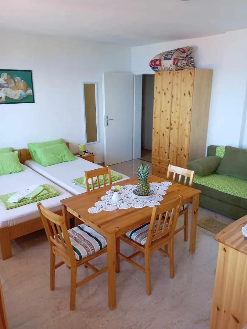 Apartments And Rooms By The Sea Martinscica, Cres - 23980 0*, Martinšćica كرواتيا